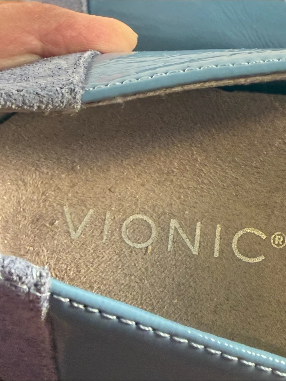 Vionic Kensley Patent Leather Slip-on Loafers Light Blue Size 9